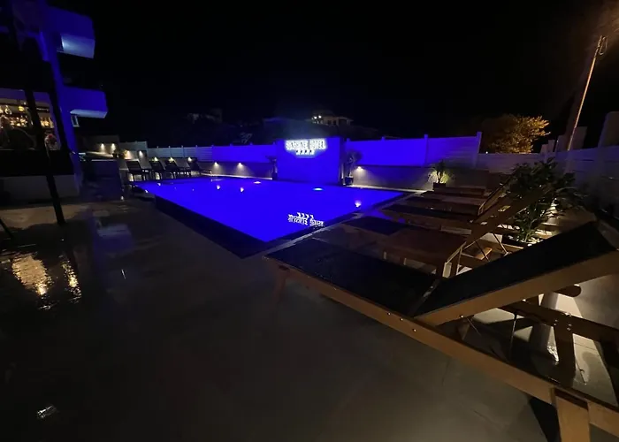 Sunshine Hotel