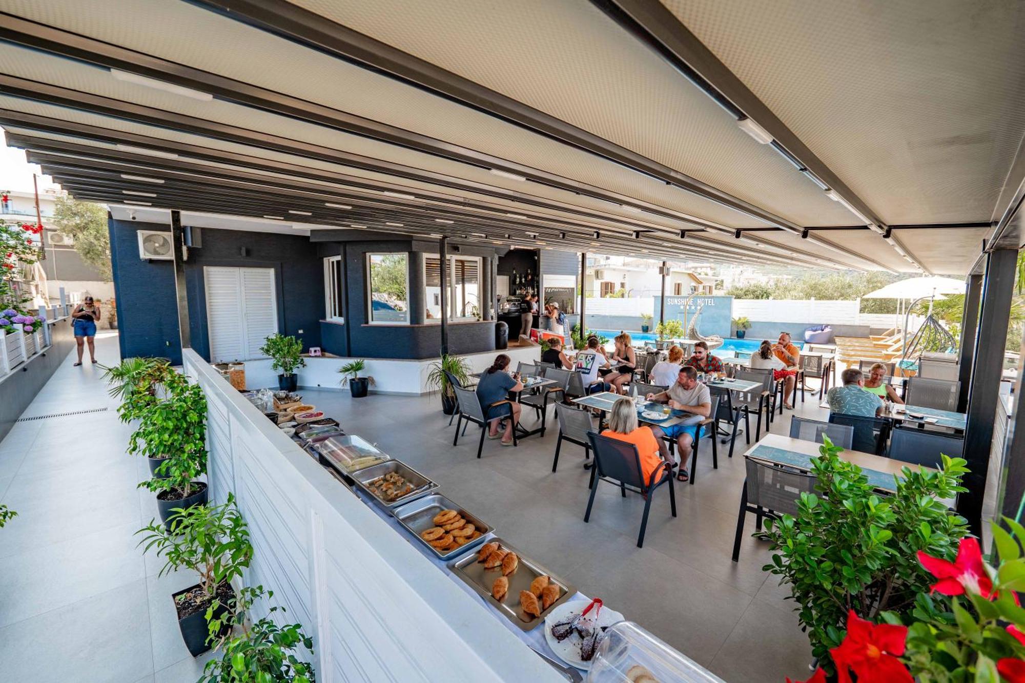 Sunshine Hotel Ksamil