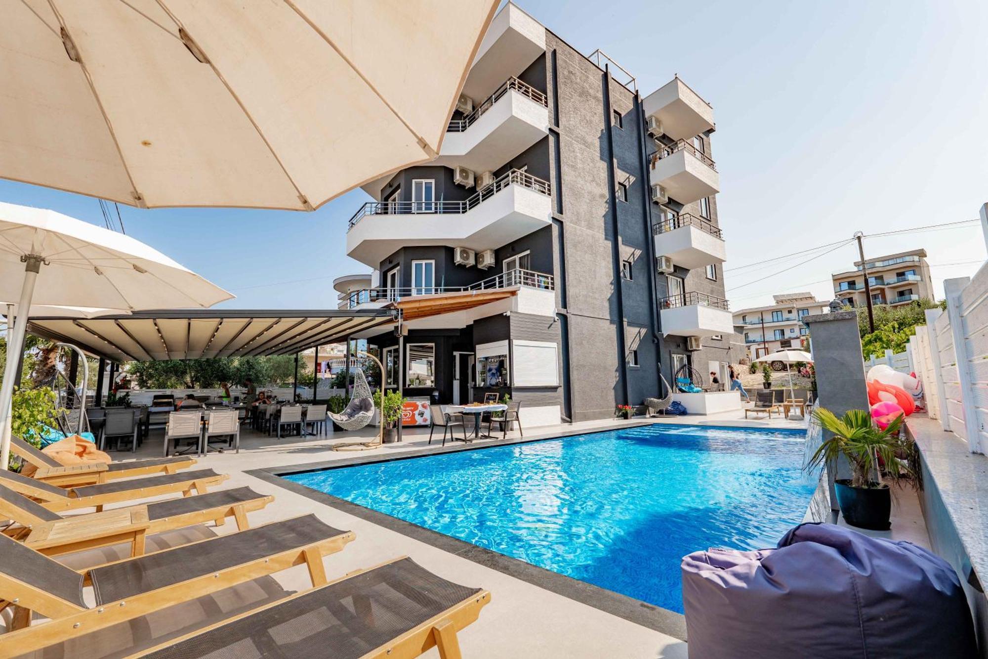 Sunshine Hotel 3*