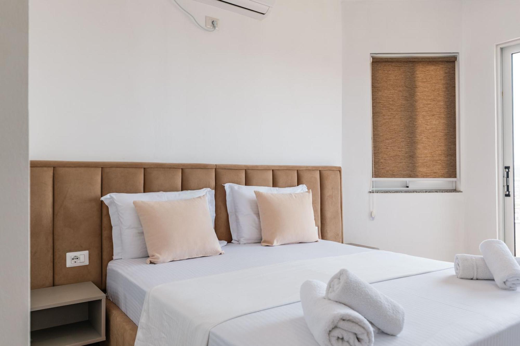 Sunshine Hotel