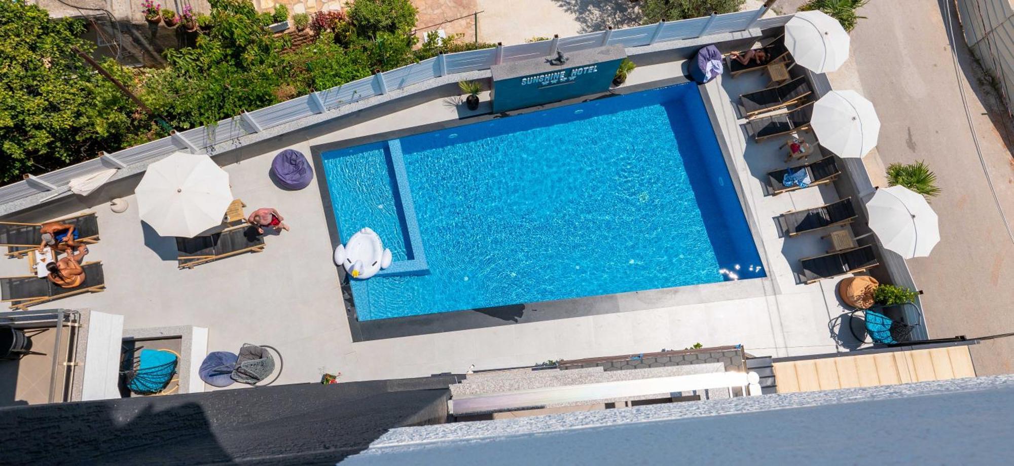 Sunshine Hotel